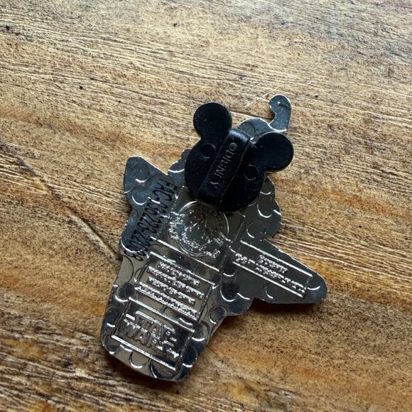 Star Wars: The Mandalorian Grogu Ice Cream Disney Pin - Picture 4 of 4
